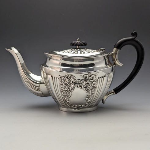 1902 年左右英國古董純銀學士茶壺 3 件套總計 540 克 Walker&Hall